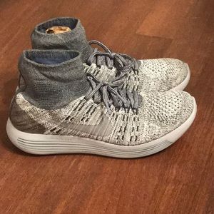 Nike Lunarepic Flyknit 'PALE GREY'